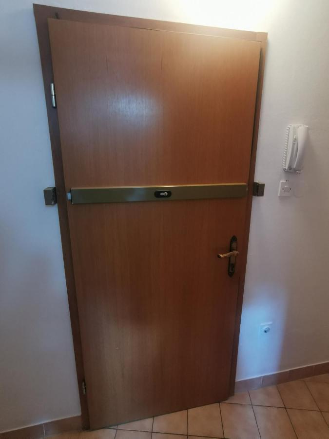 Istrian Old Town Apartment Копер Экстерьер фото